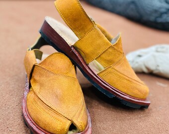 Stylish Mustard Peshawari Chappal | Traditional Leather  display picture 2