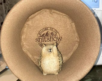 Emborder Witamy w *hitowym programie: Pokrowiec na koło Carolina Storm Bucket/Cake Wheel Original Design (rzadki nadruk)