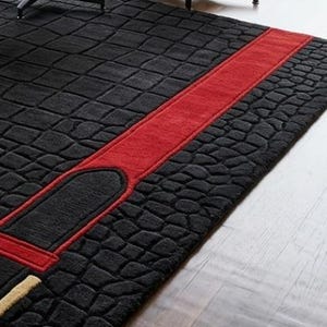 Tapis en laine touffeté main, texture croco noire avec ceinture, tapis avant-gardiste pour le salon, grand tapis de luxe moderne sur mesure du milieu du siècle image 6
