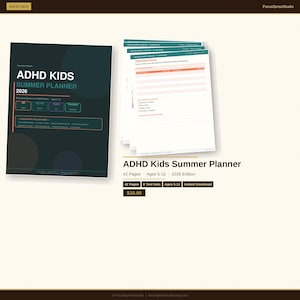Op de afbeelding: Een digitale ADHD Kids Summer Planner 2026 met een donkere kaft met witte en blauwgroene tekst. De planner bevat 42 pagina's voor kinderen van 5-12 jaar. De set toont meerdere binnenpagina's met een witte achtergrond en blauwgroene koppen.