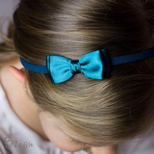 Baby Headbands, Hair bands, Headband, Flower Girl Headband, Newborn Headbands, Girl Headbands, Olivia Satin Bow, Golden Beam bild 17