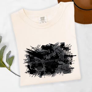 Between Structure and Chaos Graphic Tee, Monochrome Abstract Art Shirt, Minimalist Gray Scribble Top, Urban Fine Art Gift, Dark Aesthetic
