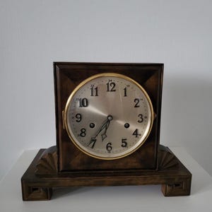 Vintage Junghans Art Deco-mantelklocka – Mekanisk tysk skrivbordsklocka – Träfodral – 1930-1940-talet