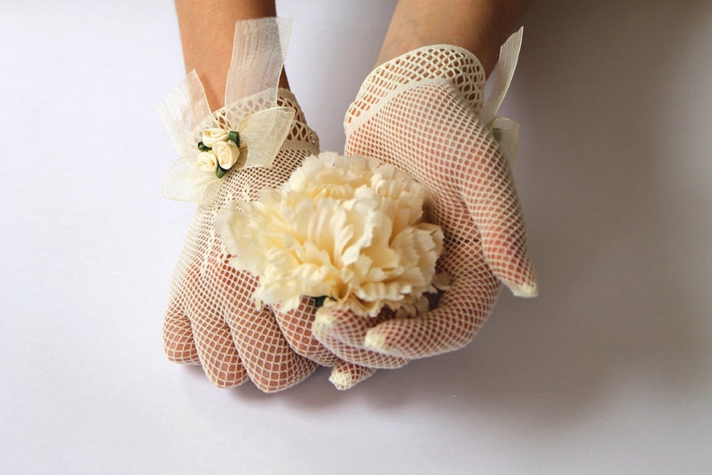 Bridal Gloves Ivory, White Lace Gloves, Bride Gloves, Net Gloves, Victorian Gloves, Wedding Gloves, Bride Accessories, Vintage Inspired, 50s image 3