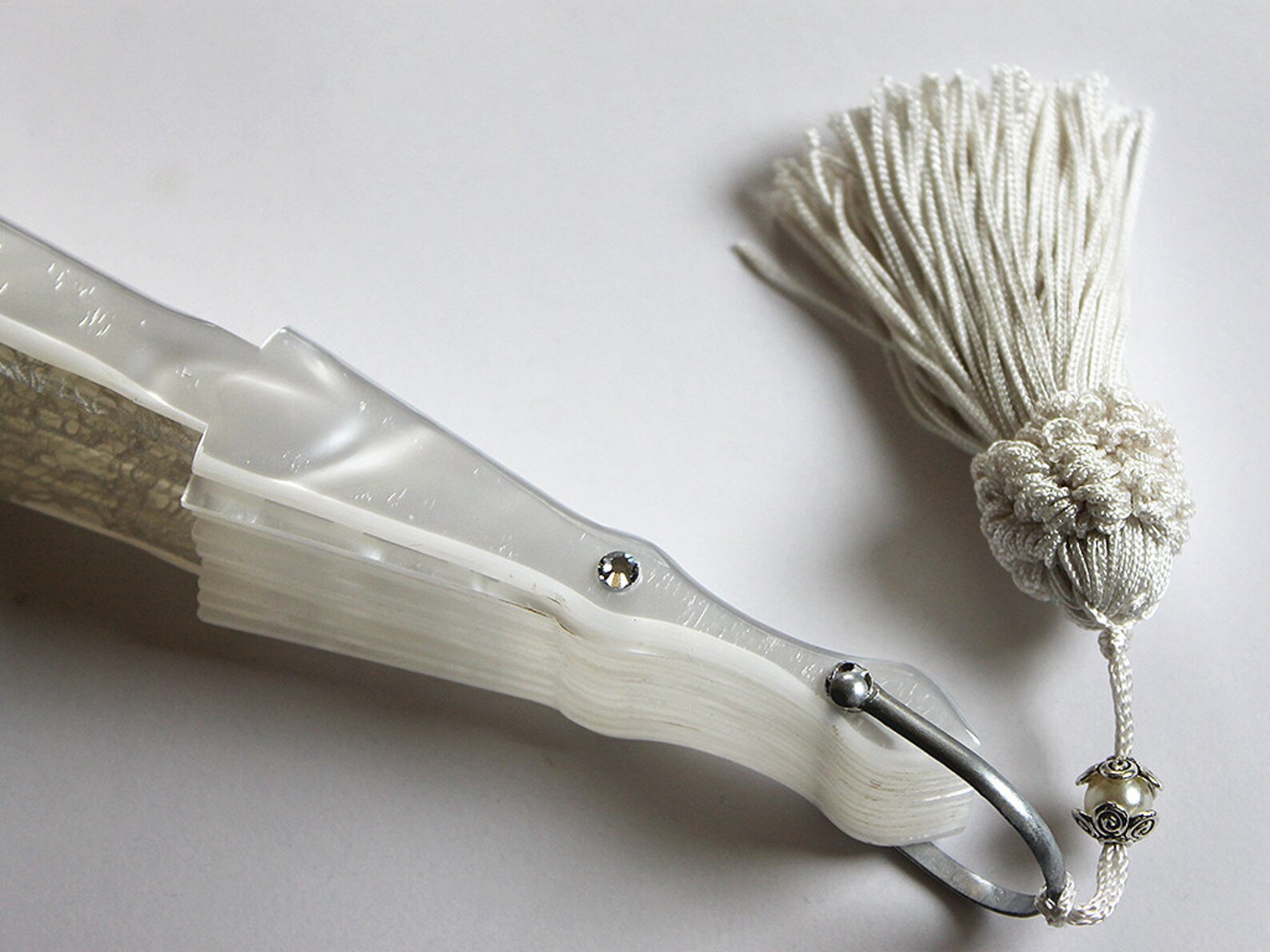 Off White Lace Fan Wedding Fan Bridal Fan Ivory Bride Hand Etsy