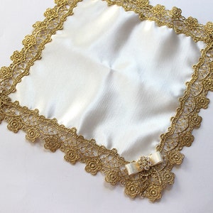 Luxury Satin Bride Hankie, Gold Lace Ivory Handkerchief, Mother of the Bride Handkerchief, Mother of groom gift, Gold Wedding Accessories image 3