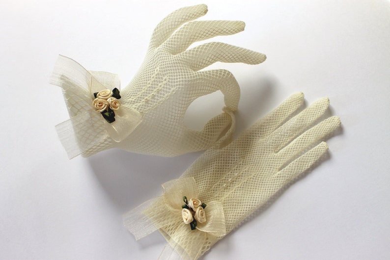 Bridal Gloves Ivory, White Lace Gloves, Bride Gloves, Net Gloves, Victorian Gloves, Wedding Gloves, Bride Accessories, Vintage Inspired, 50s image 5