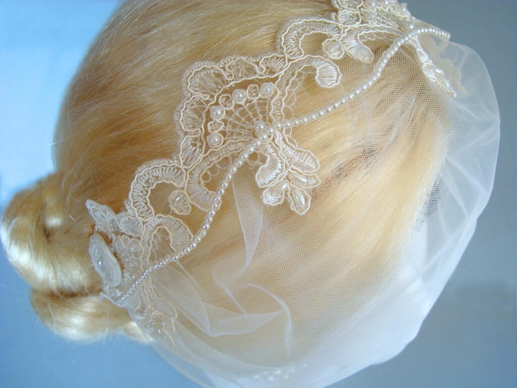 Ivory Ostrich Art Deco Vintage Style Wedding Headband Bandeau main image 1