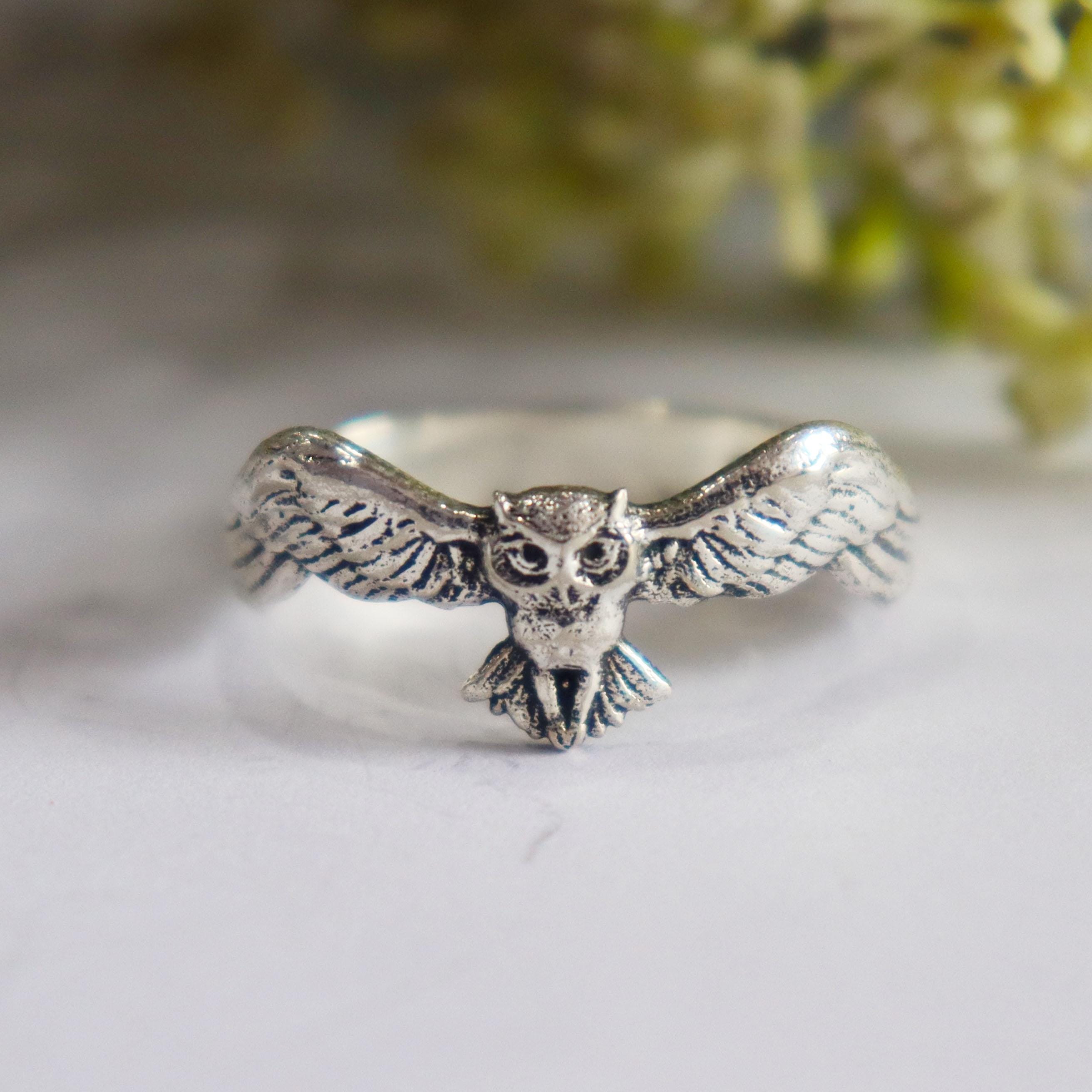 Sterling Silver Flying Owl Ring, Vintage Oxidized Boho Band, Wisdom Symbol