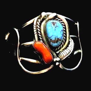 Vintage Navajo  Women&#39;s Cuff Bracelet Silver