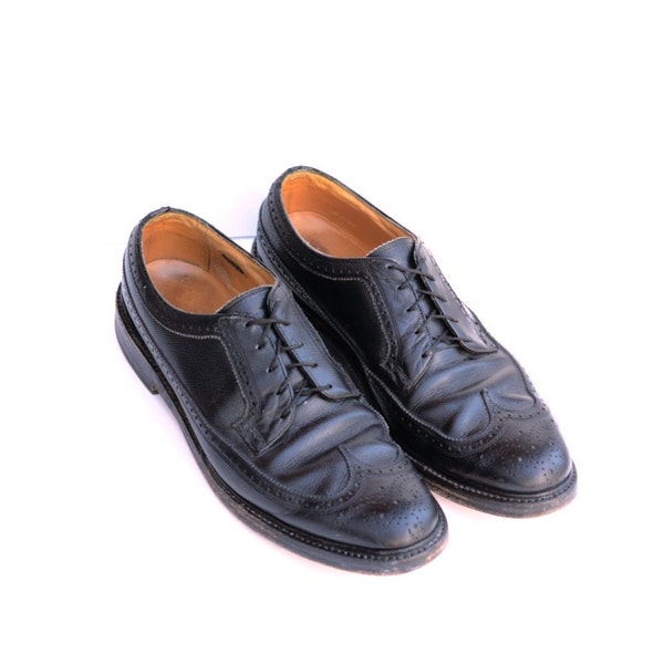 Vintage Florsheim Imperial Black Leather Wingtip Oxfords, Mens 11 B / ITEM011