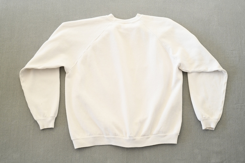 Vintage Disney by Sun Sportswear 101 Dalmatians White Sweatshirt Size Large ITEM-BOI40 Made in USA