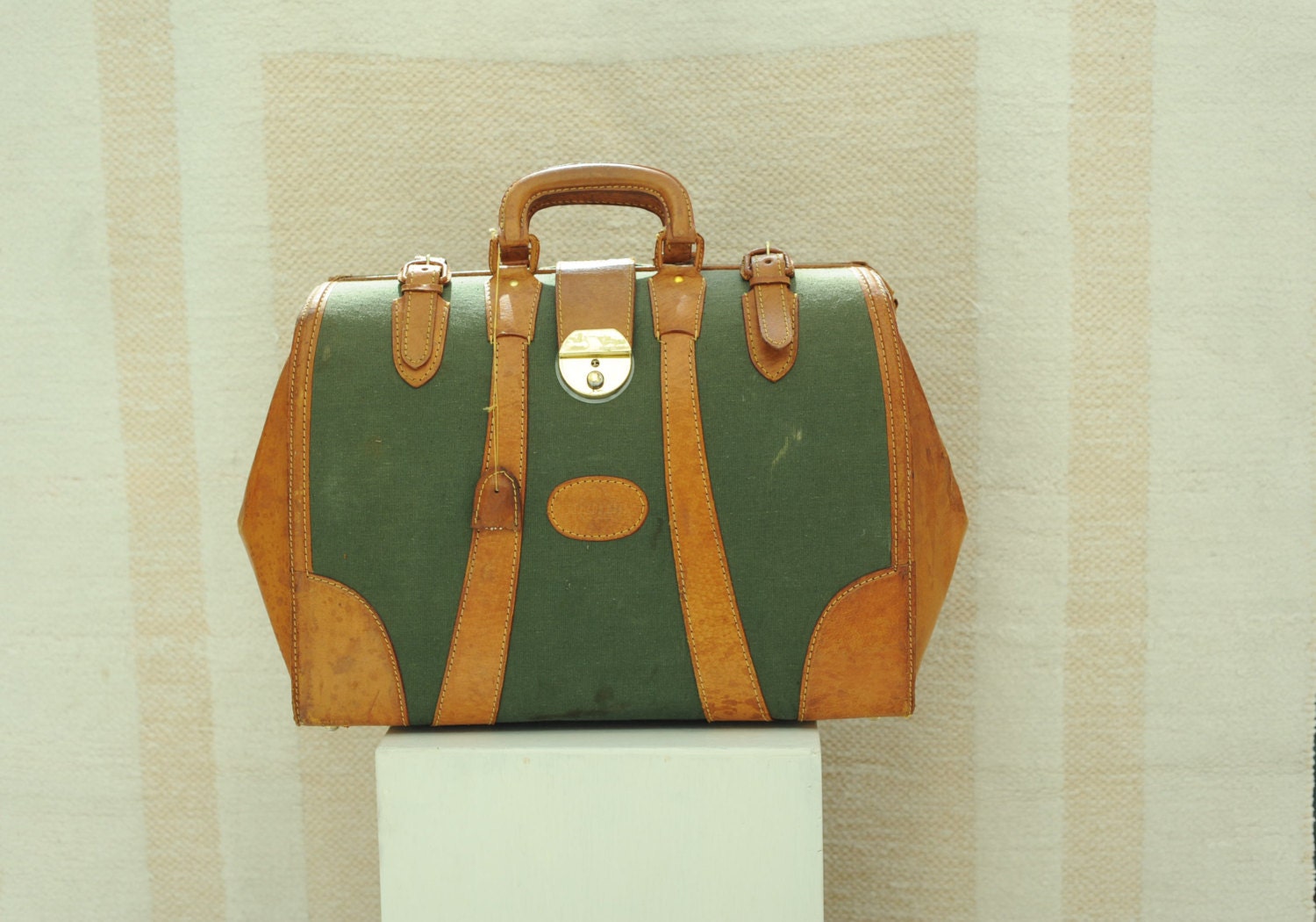 Vintage Renzo Metti Canvas and Leather Doctors Bag / Hand 