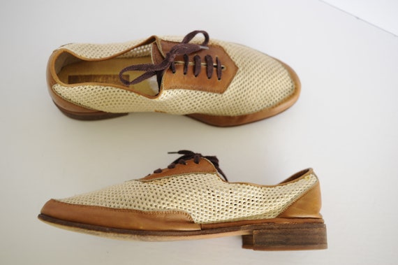 woven oxford shoes