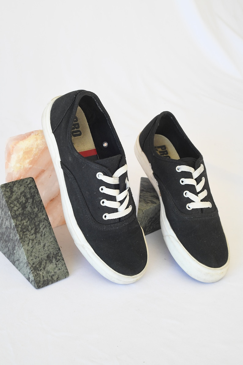 Women/'s US 8 ITEM-F133 Vintage Pro Keds Black Canvas Sneakers