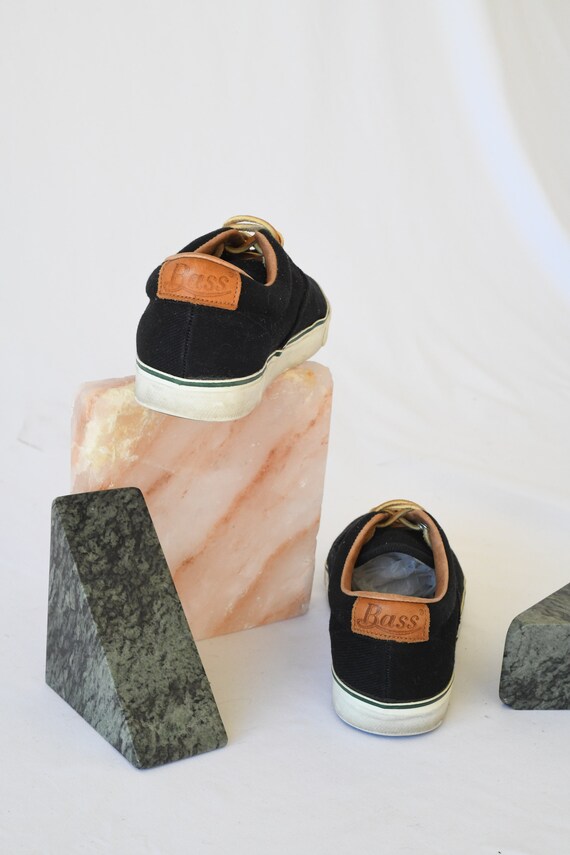 Bass canvas shoes online