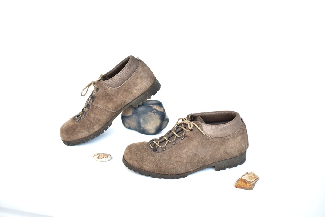dunham hiking boots