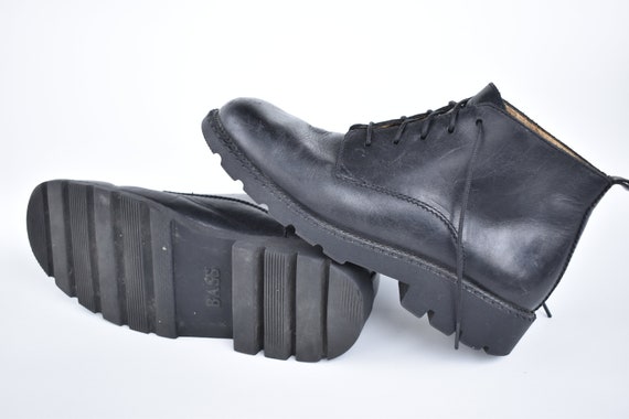 Vintage 80's/90's Bass Black Leather Ankle Boots … - image 3