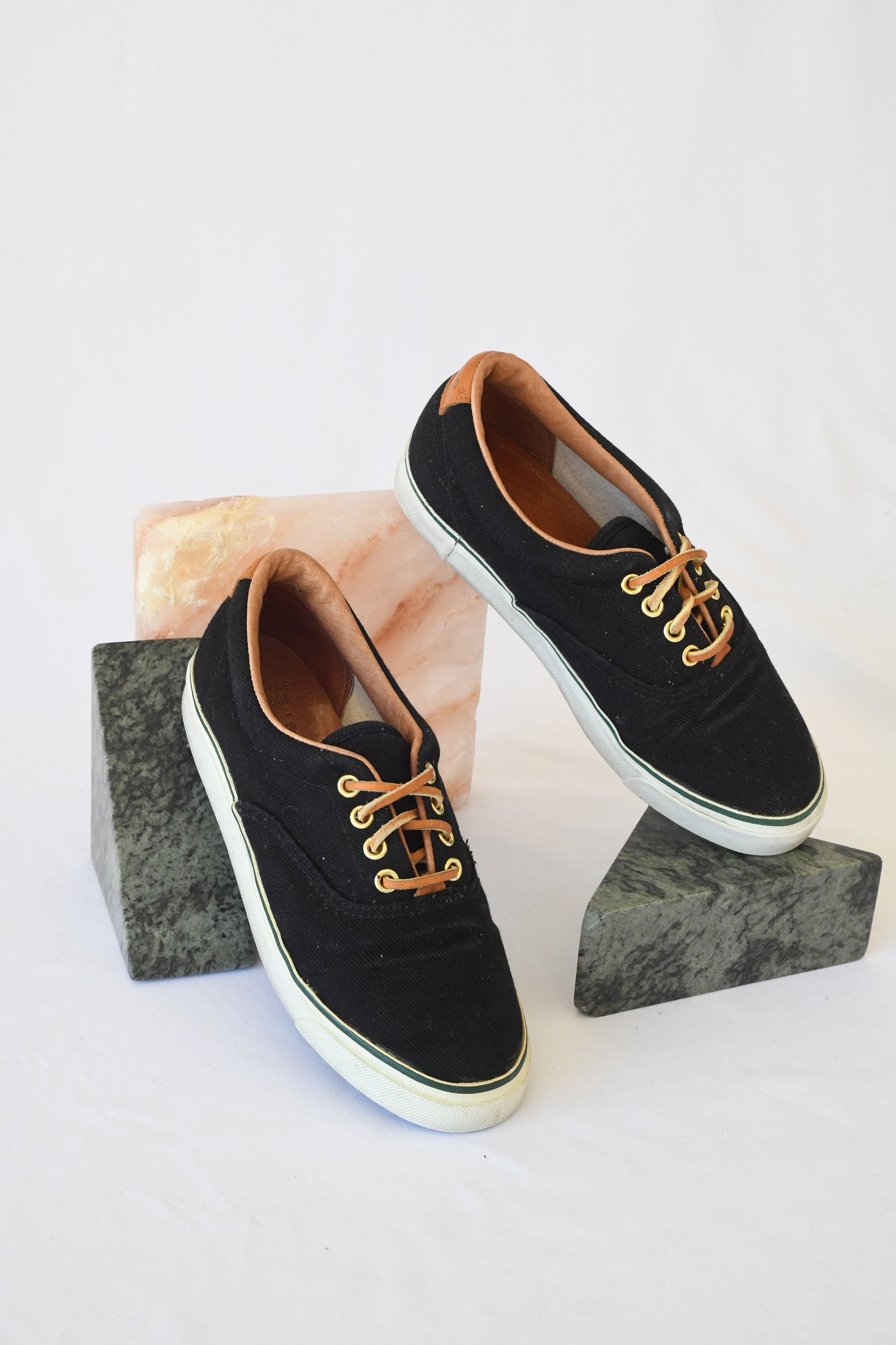 Vintage G.H. Bass Black Canvas \u0026 Brown 