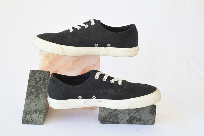 Women/'s US 8 ITEM-F133 Vintage Pro Keds Black Canvas Sneakers