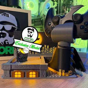 Support Manette Main Homme brique Justicier masqué – Diorama lumineux | B.Signal LED | Accessoire gaming unique