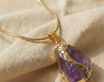 Amethyst pendant rough stone – spiritual protection, inner peace & meditation – handmade with adjustable chain