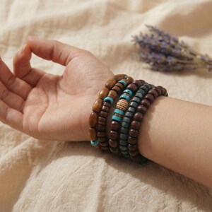 Wooden bracelet set Boho – natural beads in brown, green, and cream – tribal-inspired, elastic, earthy, unisex, stylish + handmade Lura