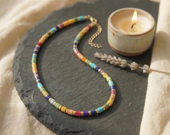 Chakra Kette mit echten Naturstein Perlen in Regenbogenfarben, verstellbar, minimalistisch, Achtsamkeit Schmuck für Yoga & Meditation