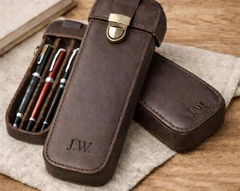 Spersonalizowany skórzany piórnik, niestandardowy, brązowy pojemnik na ołówki z monogramem, elegancki prezent dla mężczyzn, do pracy, biura i na ukończenie szkoły