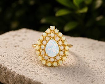 Anillo con halo de ópalo talla pera, estilo oro, piedra natal de octubre