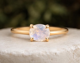 Anillo de compromiso de piedra lunar ovalada, delicado anillo de oro, piedra natal de junio