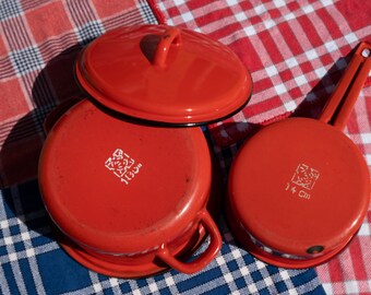 Set Japy in smalto rosso composto da una casseruola/pentola/Prodotto in Francia/