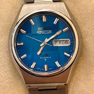 Vintage Seiko 5 Actus SS 6106-6780 Electric Blue Dial 23Jewels Japan made