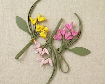 Porte-clés en cuir à breloques fleurs | Suspension pour bouquets en PU | Accessoire pendentif sac à main