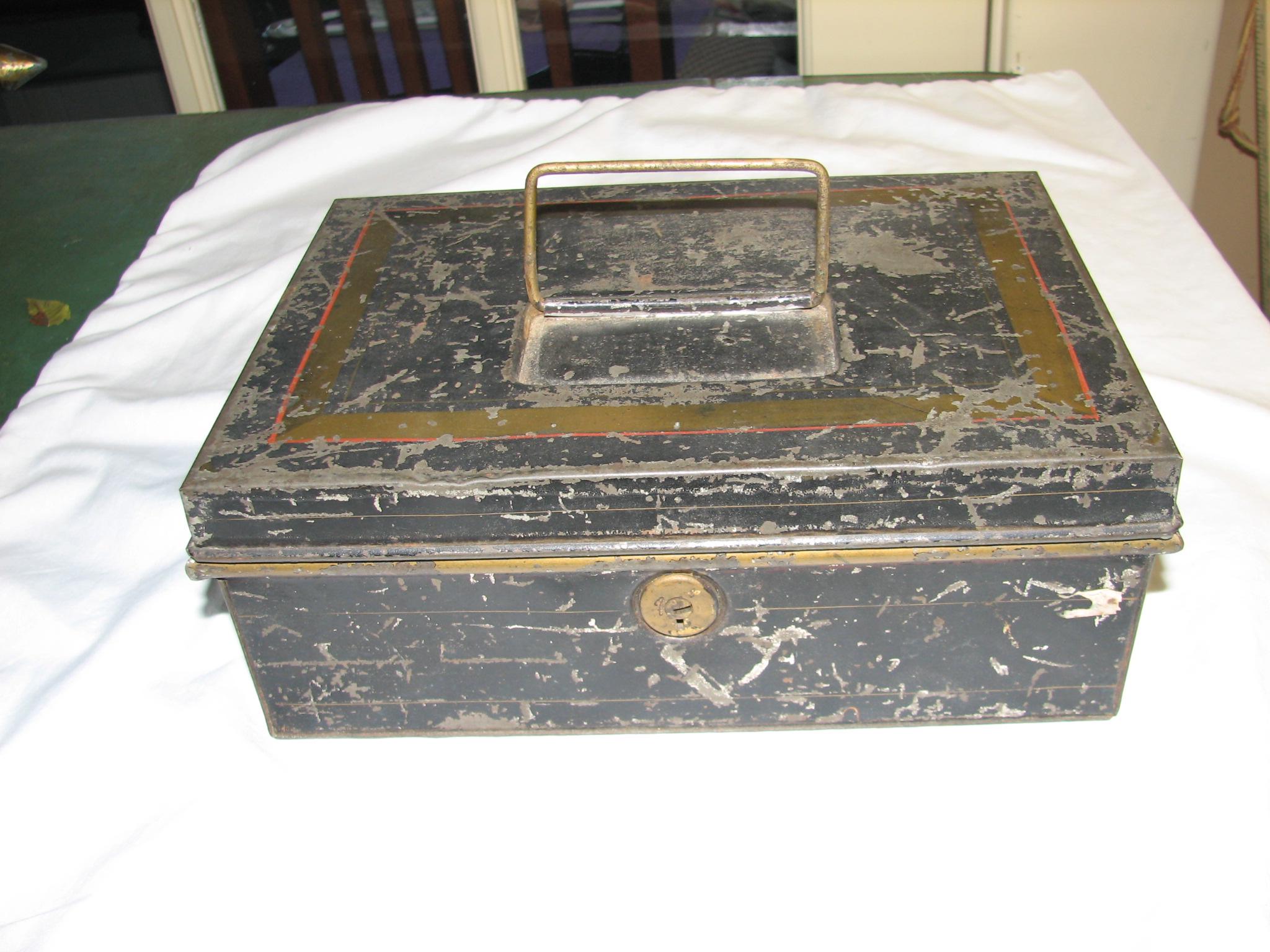 Vintage Metal Bank Deposit Safe Box - Etsy