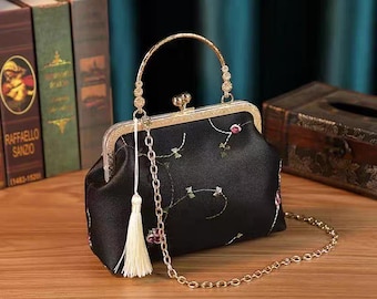 Bolso de mano clásico estilo Qipao de Shanghái con estampado de rosas orientales y satén.