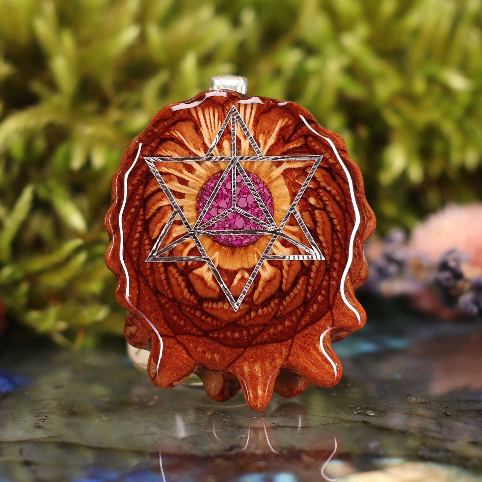 Pinecone pendant discount