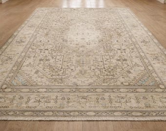 Vintage Handknotted Wool Oushak Rug | Neutral Persian Style Carpet