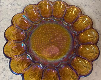 "Vintage Indiana Glass bernsteinfarbene Karneval Glas ""Teufelseier"" Platte mit Eiern."
