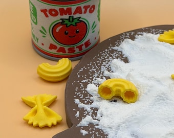 3D Gastronomic Tic Tac Toe – Pasta vs. Macaroni Board Game with a Pawn Storage Jar