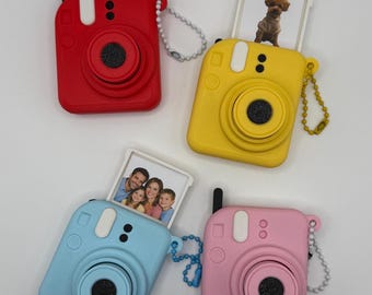 Camera keychain with mini 3x3 frame and anti-stress clicker - colorful photo holder, original gift idea for friends and photographers
