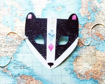 Printable Badger Paper Mask, Home Decor, Gift, Woodland Forest Wedding or Party Favor