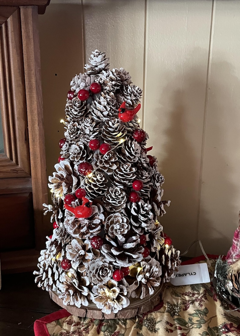 KathysKraftsandBloom Pinecone Tree