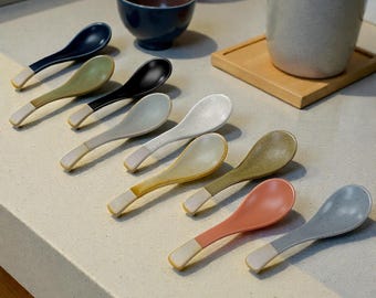 Minimalistische rijstlepel van geglazuurd keramiek – 14,5 cm servies in Koreaanse stijl voor bouillon- en noedelsoep met een Scandinavisch geïnspireerd ontwerp