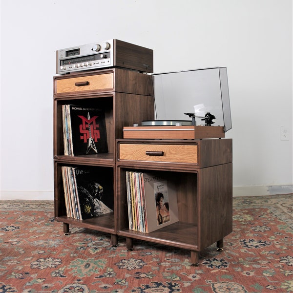 Small Record Player Table Vinyl Record Storage Turntable Stand Varezzo