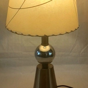 Vintage Mid Century 1950s Table Lamp w/Metal Base Fiberglass Shade image 1