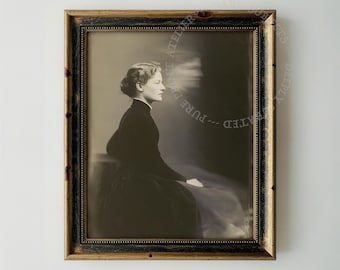 Fotografía de Spirit Photography: Retrato de perfil de mujer victoriana, foto antigua de estilo gótico melancólico (descarga digital).
