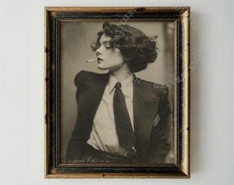 Noir Monocromo, Retrato Gótico Sombrío, Moda Vintage Andrógina de la Academia Oscura (descarga digital)