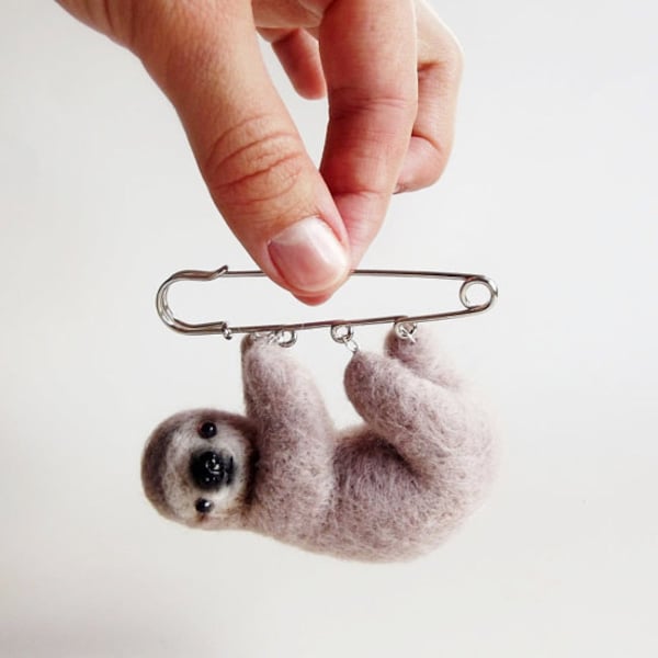 Curious Little Sloth, Hand Felted Animal Brooch,Animal, Pin,Sloth Brooch,Cute Jewelry /MADE TO ORDER