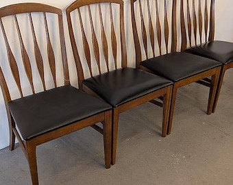 Set of 4 Vintage Keller Mid Century Modern Dining Chairs. Delivery Priced Separately.
